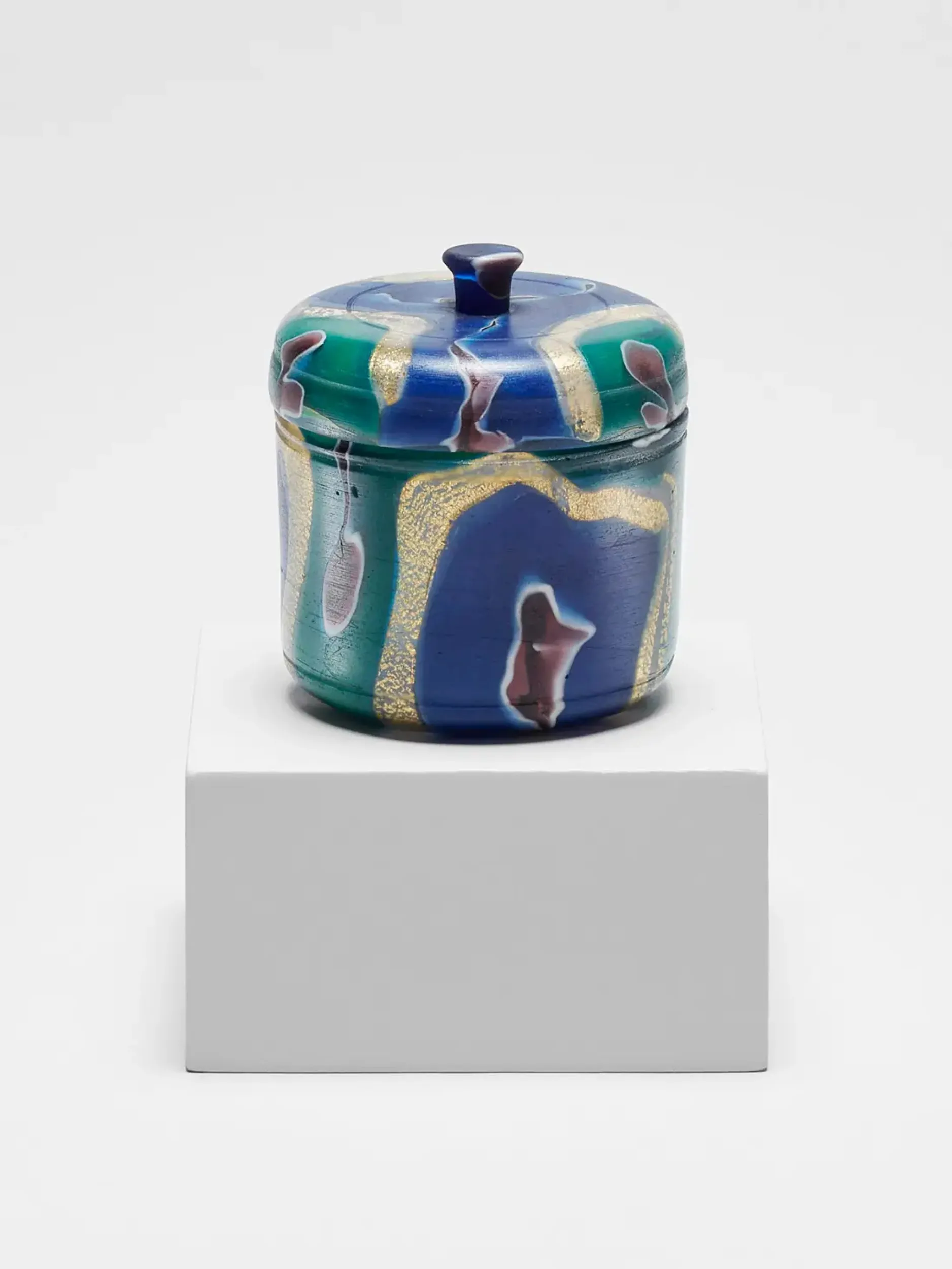 Scatolina decorata a nastri colorati e foglia d oro