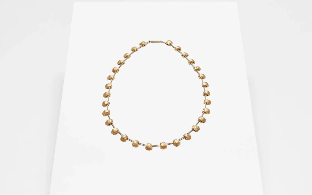 Collana con pendenti a forma di conchiglia