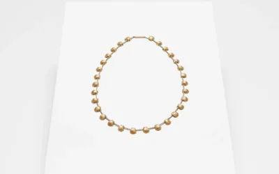 Collana con pendenti a forma di conchiglia